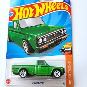 Hot Wheels Mazda Repu Green #24 24/250 2022 HW Hot Trucks 2/10